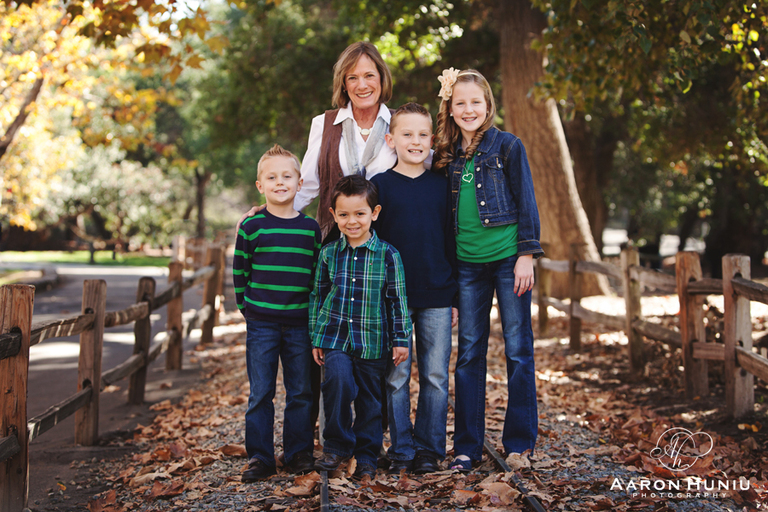 OC_family_portrait_Session_Irvine_Regional_Park_Ferguson_Family_09