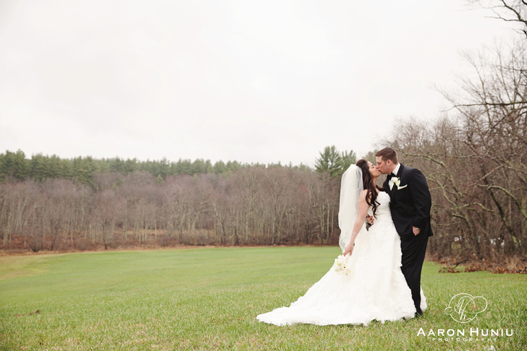 LaBelle_Winery_Wedding_New_Hampshire_Wedding_Photographer_Erin_Brian_035