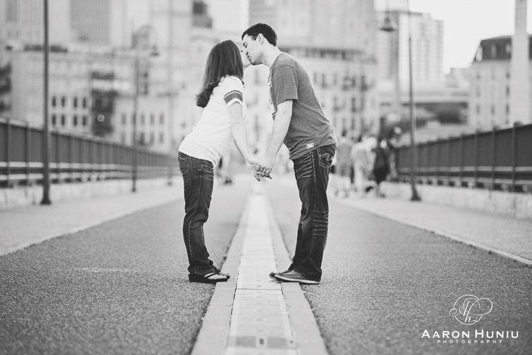 Minneapolis_Engagement_Session_Destination_Wedding_Photographer_Carly_Justin_20