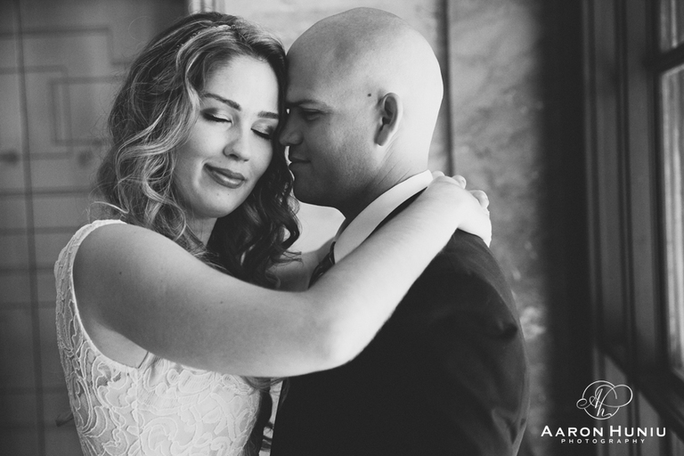 Admin_Building_Wedding_San_Diego_Courthouse_Photographer_Sarah_Norberto_05