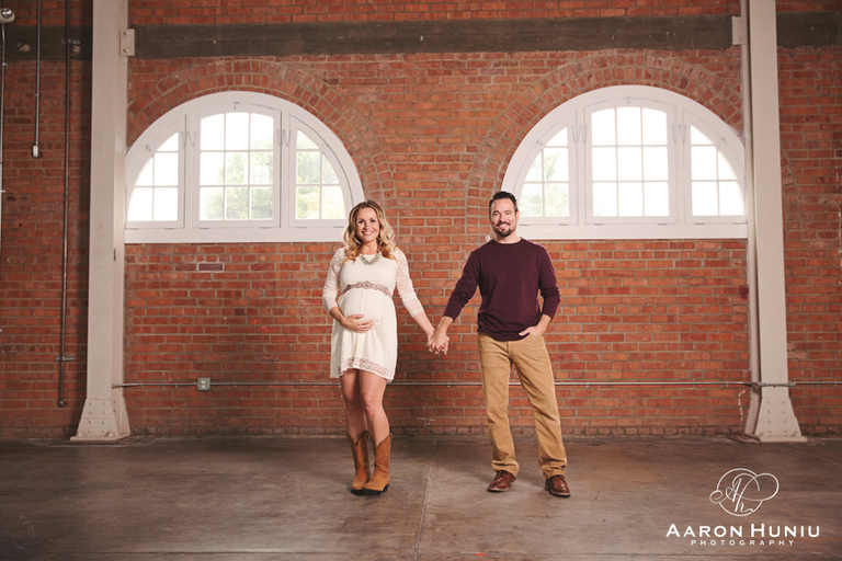 Jess_Maternity_Session_San_Diego_Photographer_828_Events_Liberty_Station_Aaron_Huniu_Photography_14