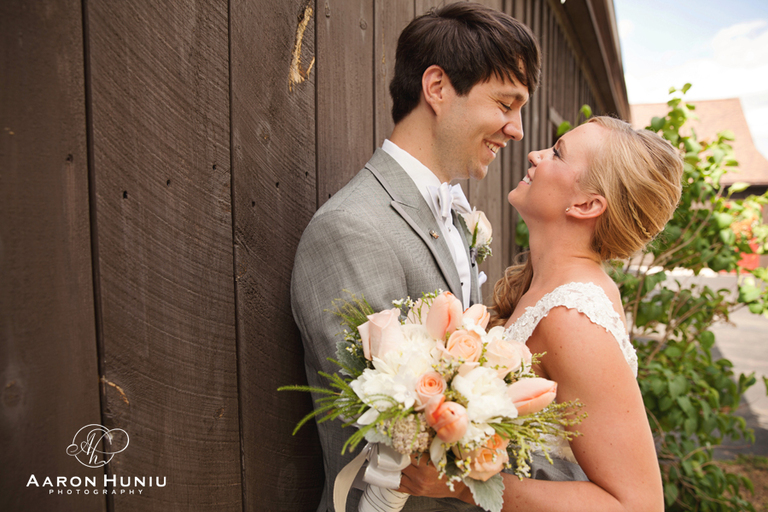 Zukas_Hilltop_Barn_Wedding_Boston_Wedding_Photographer_MA_Liane_Michael_018