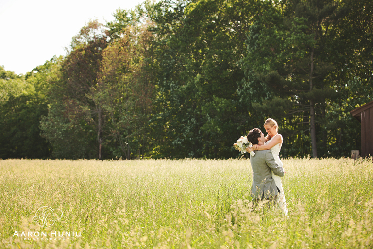 Zukas_Hilltop_Barn_Wedding_Boston_Wedding_Photographer_MA_Liane_Michael_045