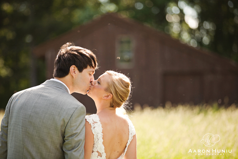 Zukas_Hilltop_Barn_Wedding_Boston_Wedding_Photographer_MA_Liane_Michael_049