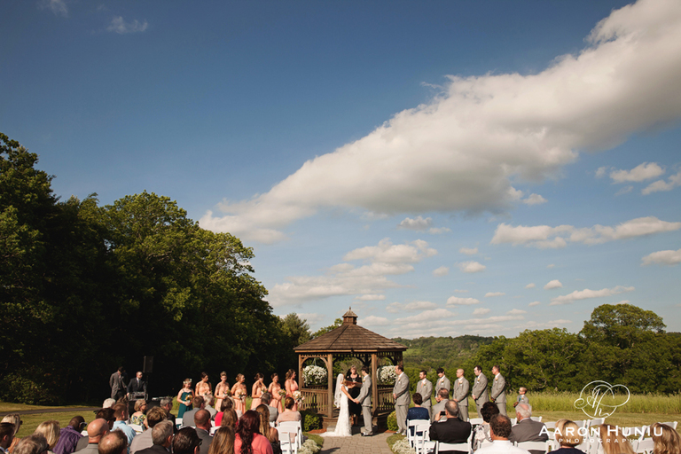 Zukas_Hilltop_Barn_Wedding_Boston_Wedding_Photographer_MA_Liane_Michael_060