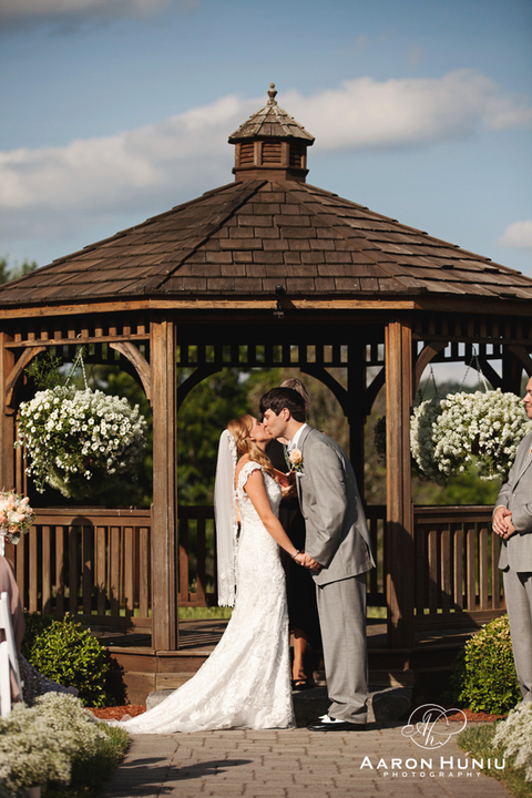 Zukas_Hilltop_Barn_Wedding_Boston_Wedding_Photographer_MA_Liane_Michael_063