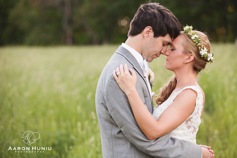 Zukas_Hilltop_Barn_Wedding_Boston_Wedding_Photographer_MA_Liane_Michael_078