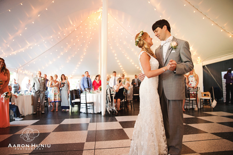 Zukas_Hilltop_Barn_Wedding_Boston_Wedding_Photographer_MA_Liane_Michael_089