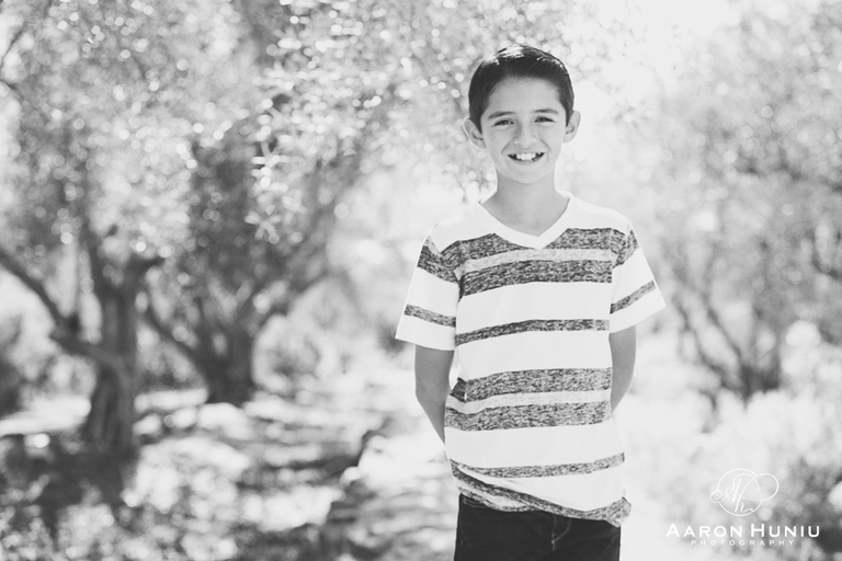 Del_Sur_Family_Portrait_Photographer_San_Diego_Church_006