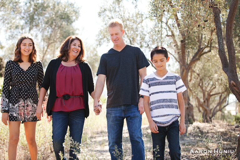 Del_Sur_Family_Portrait_Photographer_San_Diego_Church_009