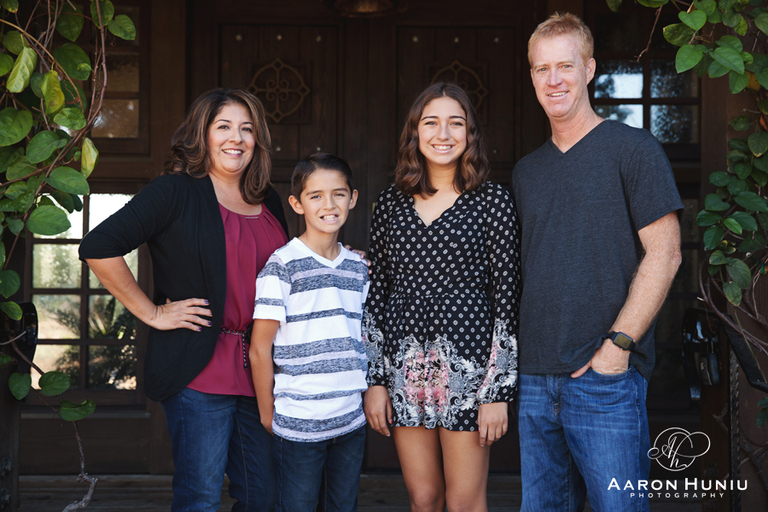Del_Sur_Family_Portrait_Photographer_San_Diego_Church_010