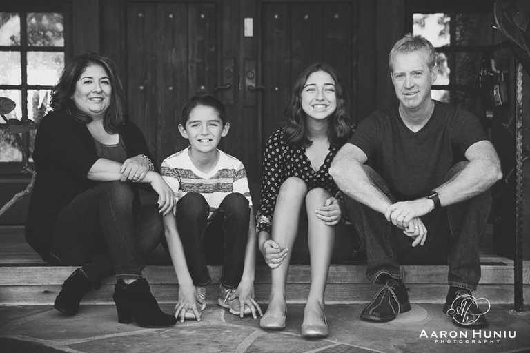 Del_Sur_Family_Portrait_Photographer_San_Diego_Church_011