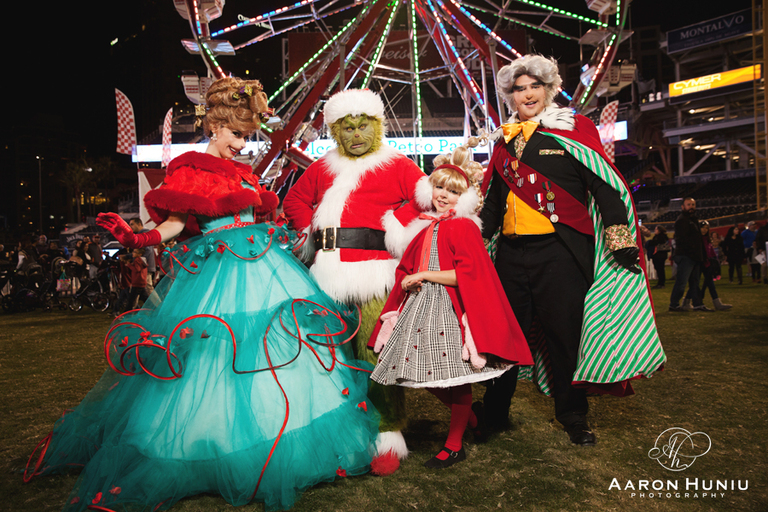Holiday_Wonderland_Petco_Park_2015_Royal_Entertainers_19