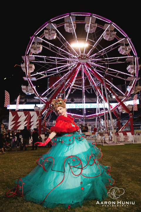 Holiday_Wonderland_Petco_Park_2015_Royal_Entertainers_22