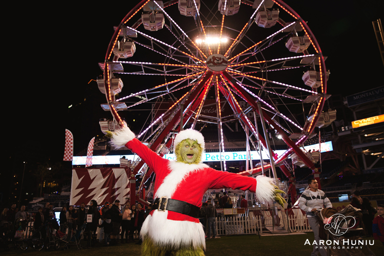 Holiday_Wonderland_Petco_Park_2015_Royal_Entertainers_23
