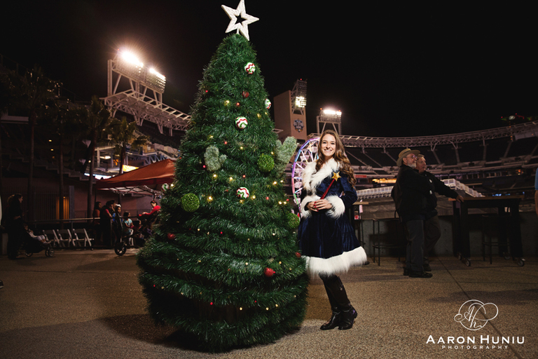 Holiday_Wonderland_Petco_Park_2015_Royal_Entertainers_31
