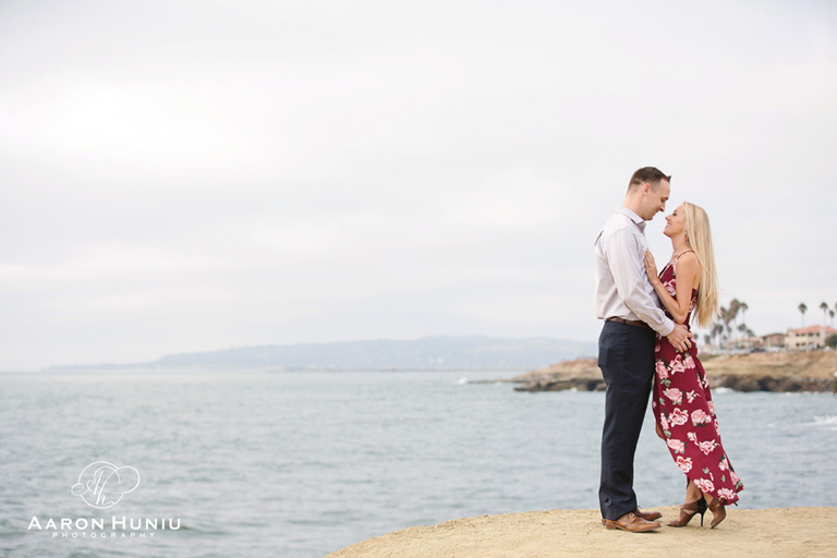 san_diego_engagement_session_seaport_village_sunset_cliffs_tiffany_chris_22